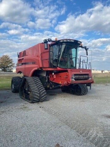 Зернозбиральний комбайн Case IH 8240